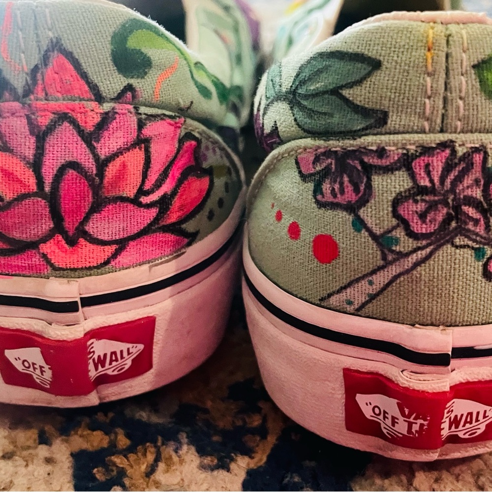 Custom painted floral vans - Picture 4 of 7